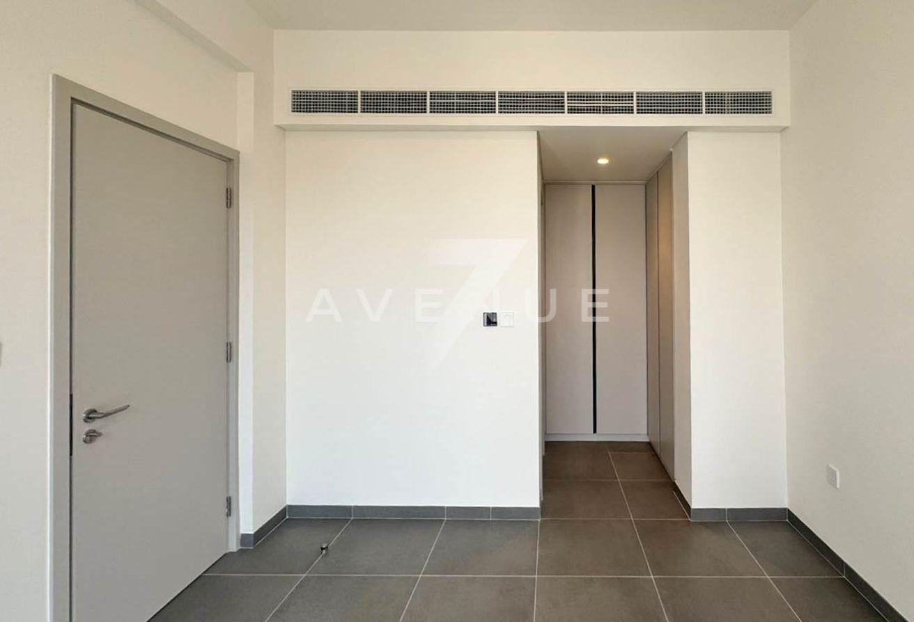 Landscaped and Spacious | Close to Pool | Vacant photo 8