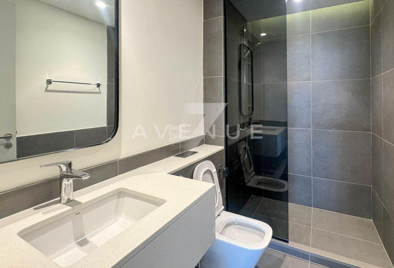 Landscaped and Spacious | Close to Pool | Vacant photo 23