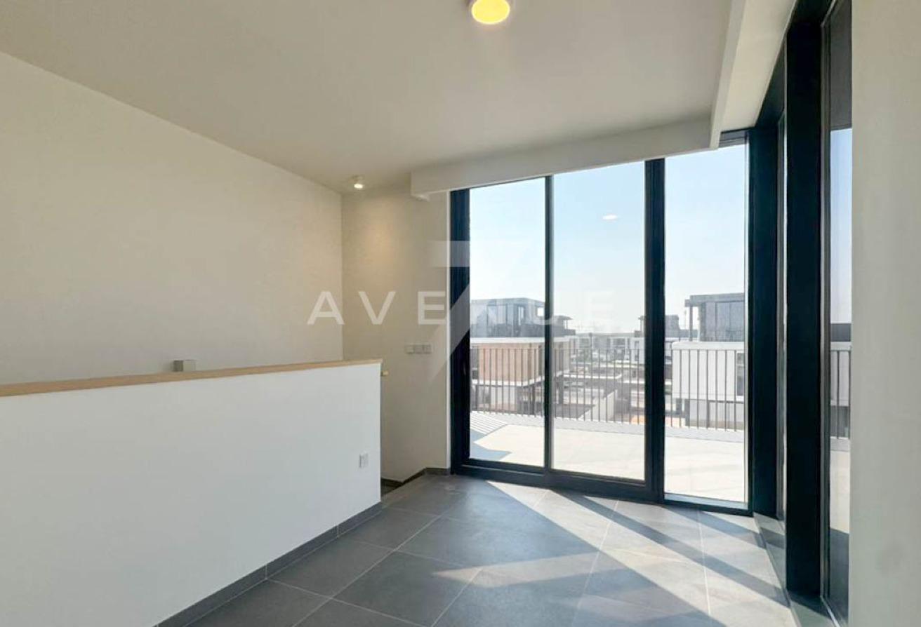Landscaped and Spacious | Close to Pool | Vacant photo 13