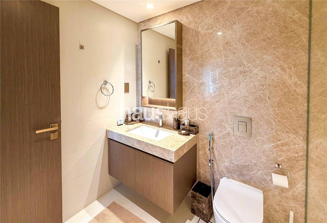 Luxury Furniture | Palm Views | Beach Access photo 9