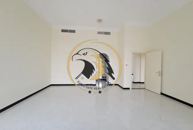 155589571 - Property Image 2
