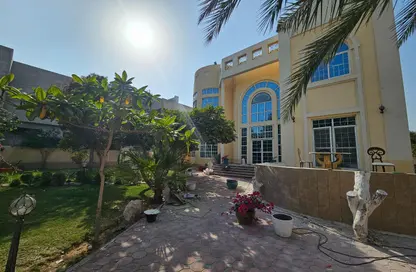 Villa - 5 Bedrooms - 7 Bathrooms for rent in Al Barsha 2 - Al Barsha - Dubai