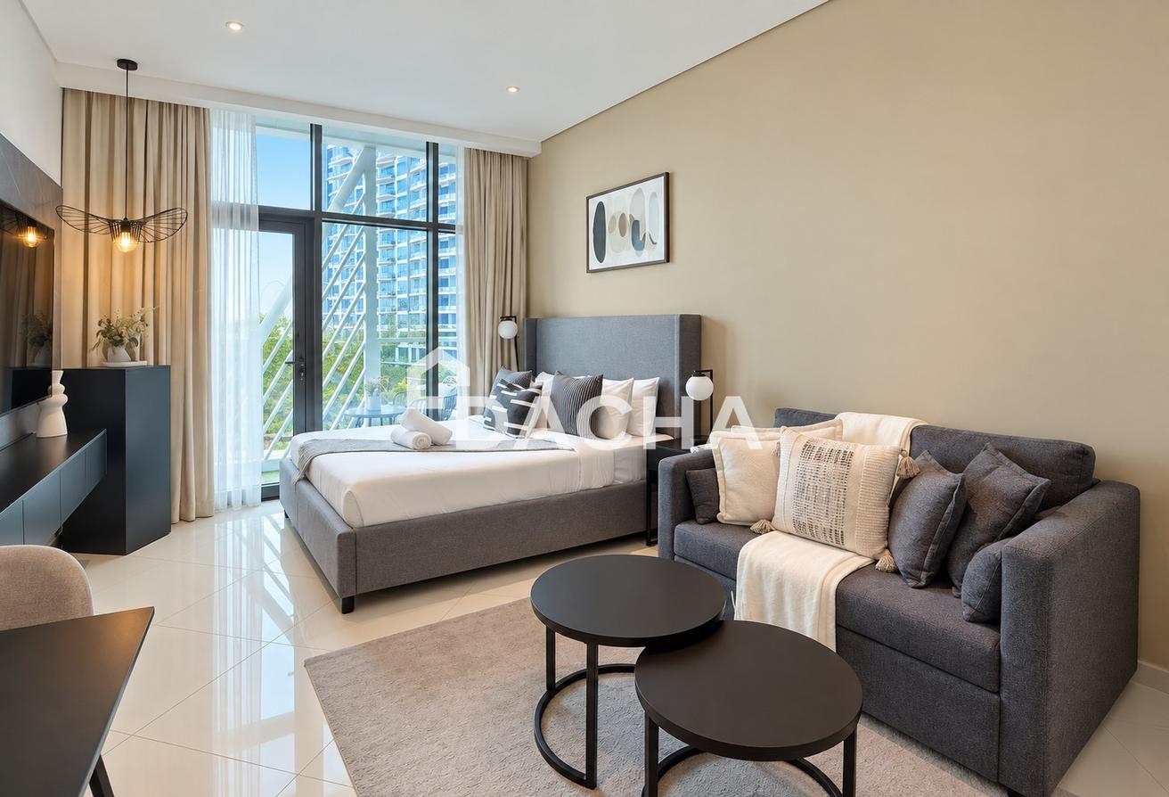 Sea View | Vacant | Upgraded Furniture photo 4