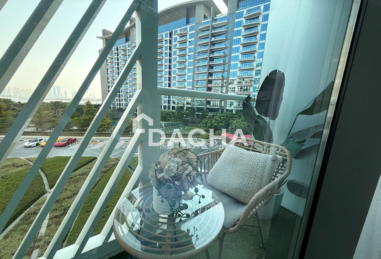 Sea View | Vacant | Upgraded Furniture photo 8