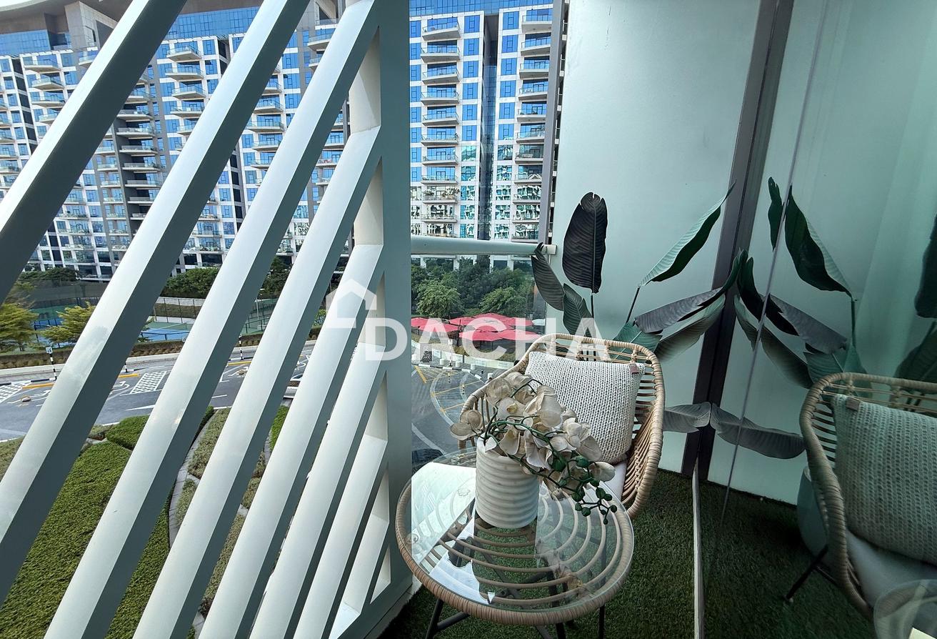 Sea View | Vacant | Upgraded Furniture photo 9