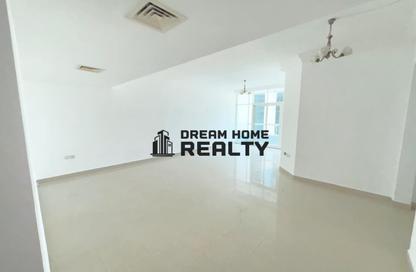 Apartment - 2 Bedrooms - 3 Bathrooms for rent in New Al Taawun Road - Al Taawun - Sharjah