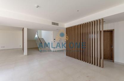 Villa - 4 - 7 for rent in West Yas - Yas Island - Abu Dhabi