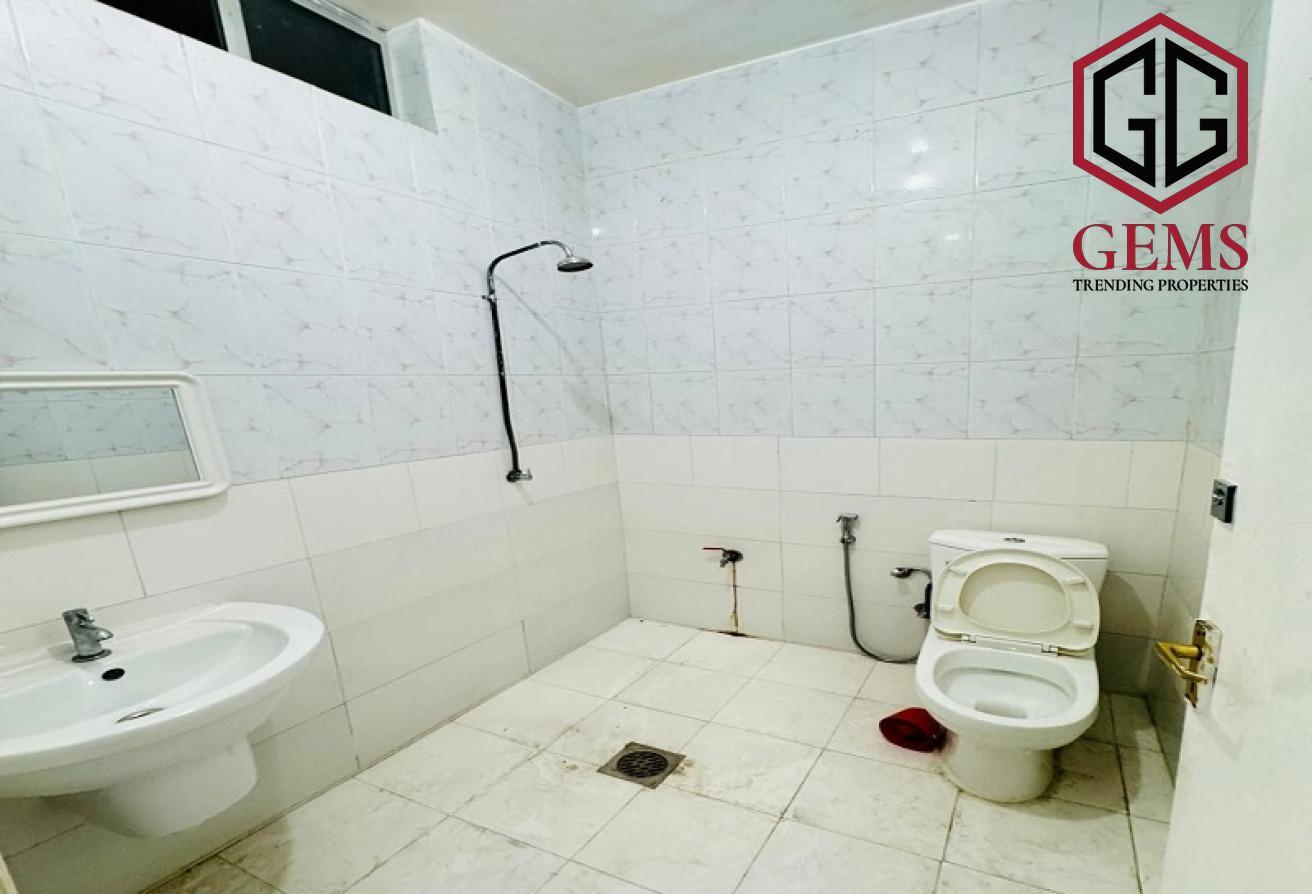 GROUND FLOOR | BEST FOR COMMERICAL USAGE | MODERN photo 10