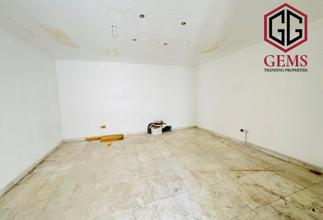 GROUND FLOOR | BEST FOR COMMERICAL USAGE | MODERN photo 11