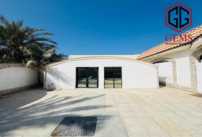 141927490 - Property Image 3