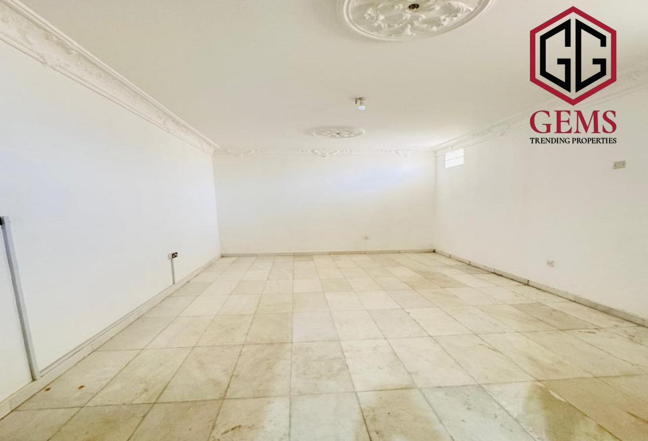 GROUND FLOOR | BEST FOR COMMERICAL USAGE | MODERN photo 6