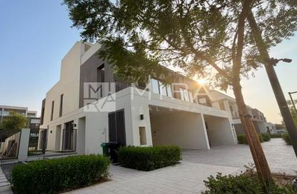 Villa - 4 - 5 for rent in Aura Gardens - Tilal Al Ghaf - Dubai