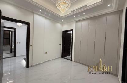 Villa - 5 - 7+ for sale in Al Helio 1 - Al Helio - Ajman Villa - 5 - 7+ for sale in Al Helio 1 - Al Helio - Ajman