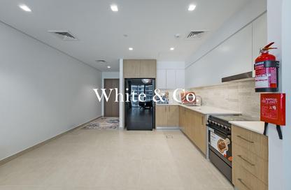 Apartment - 2 Bedrooms - 2 Bathrooms for sale in Seagate Building 1 - Seagate - Mina Rashid - Dubai