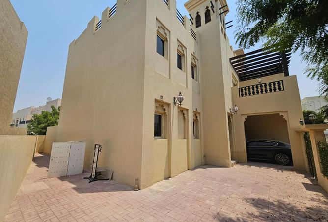128833078 - Property Image 2