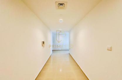 Apartment - 3 - 4 for rent in Sama Tower - Electra Street - Abu Dhabi