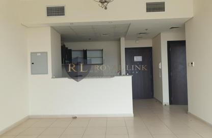 Apartment - 1 - 1 for rent in Mazaya 12 - Queue Point - Liwan - Dubai