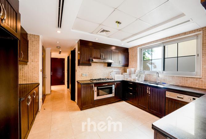 131567095 - Property Image 3
