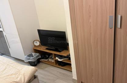 Apartment - Studio - 1 Bathroom for rent in Azizi Riviera 33 - Azizi Riviera - Meydan One - Meydan - Dubai