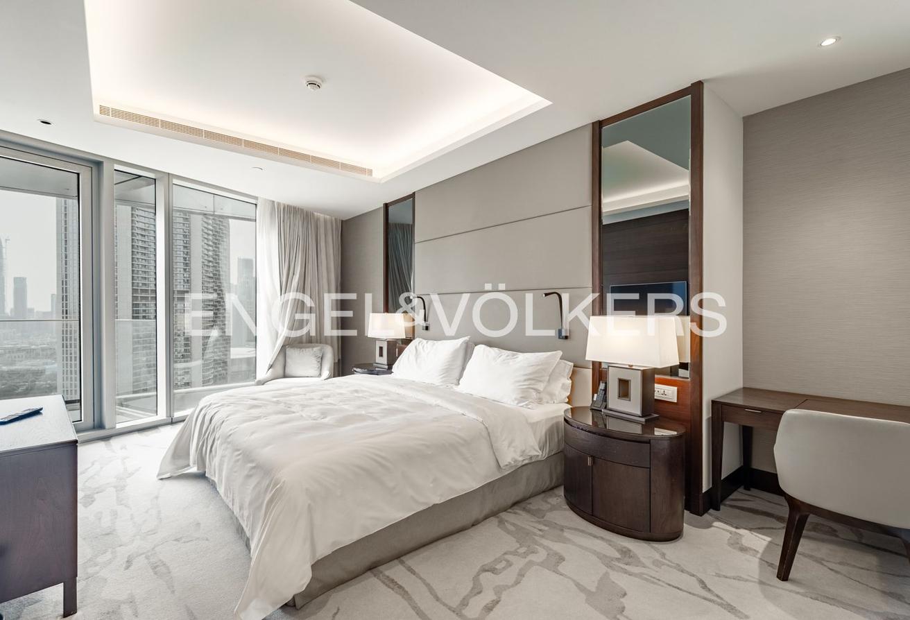 Burj Khalifa View | Luxurious | Premium photo 12