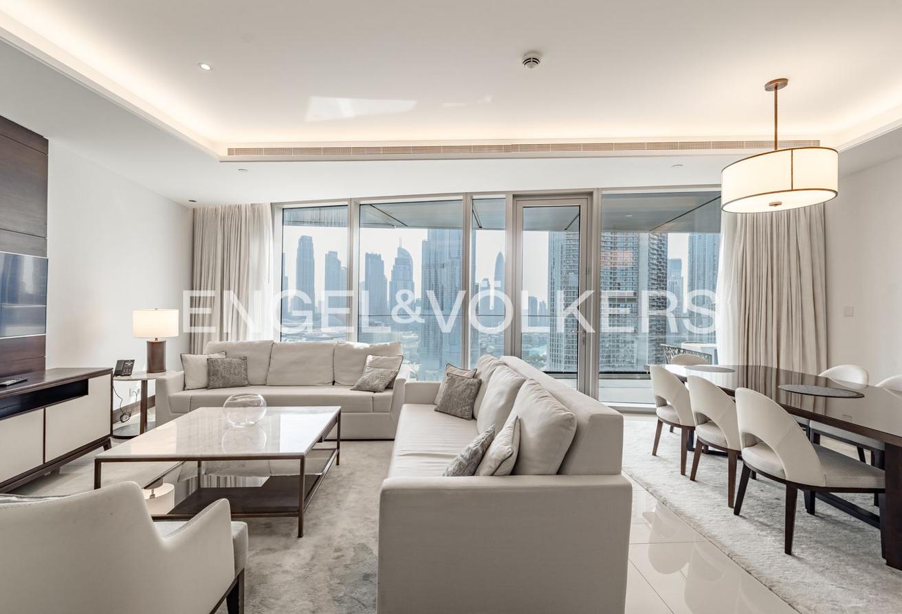 Burj Khalifa View | Luxurious | Premium photo 3