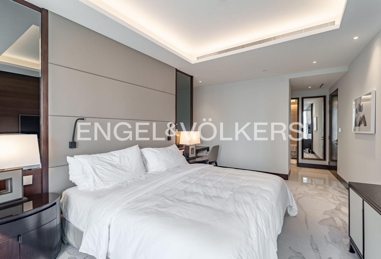 Burj Khalifa View | Luxurious | Premium photo 21