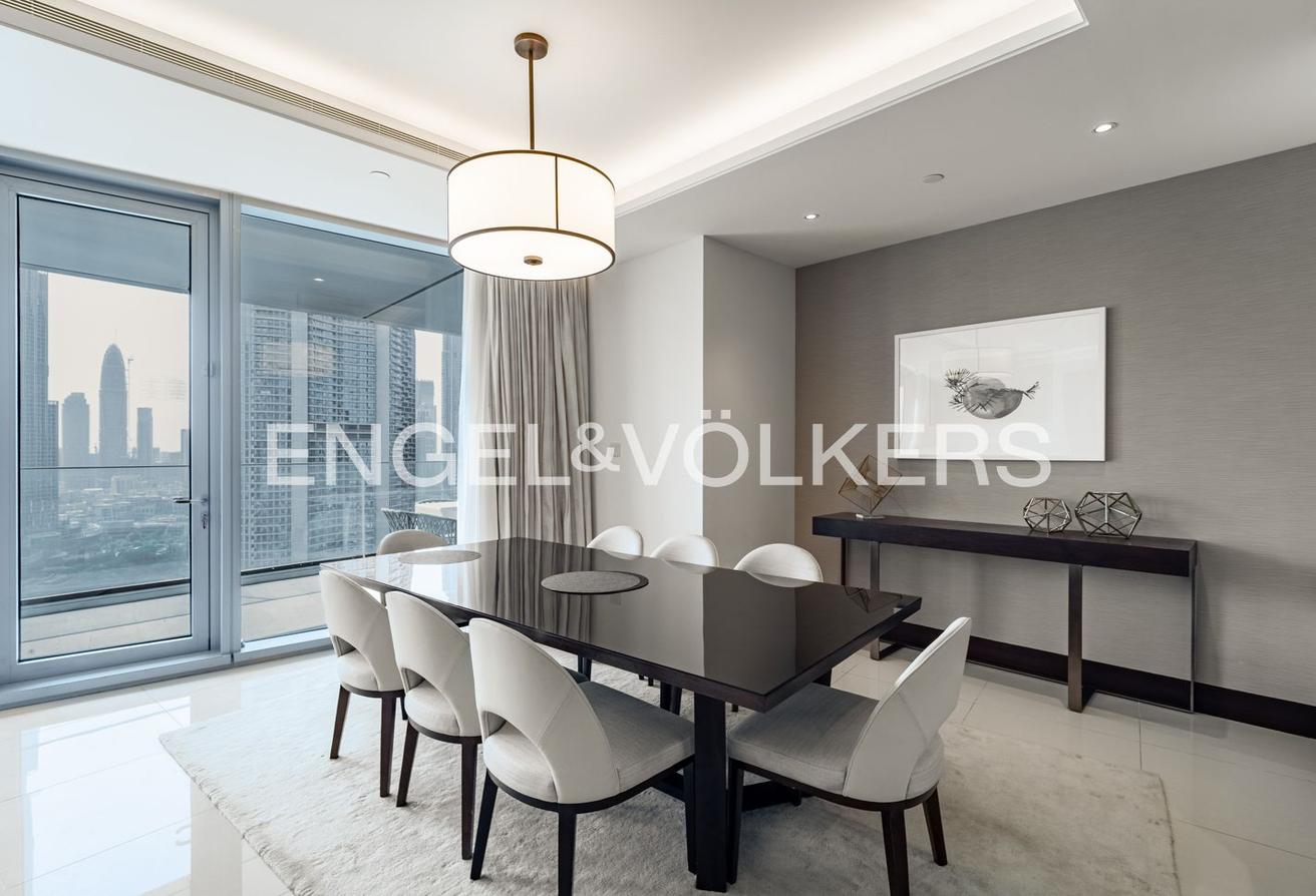 Burj Khalifa View | Luxurious | Premium photo 10