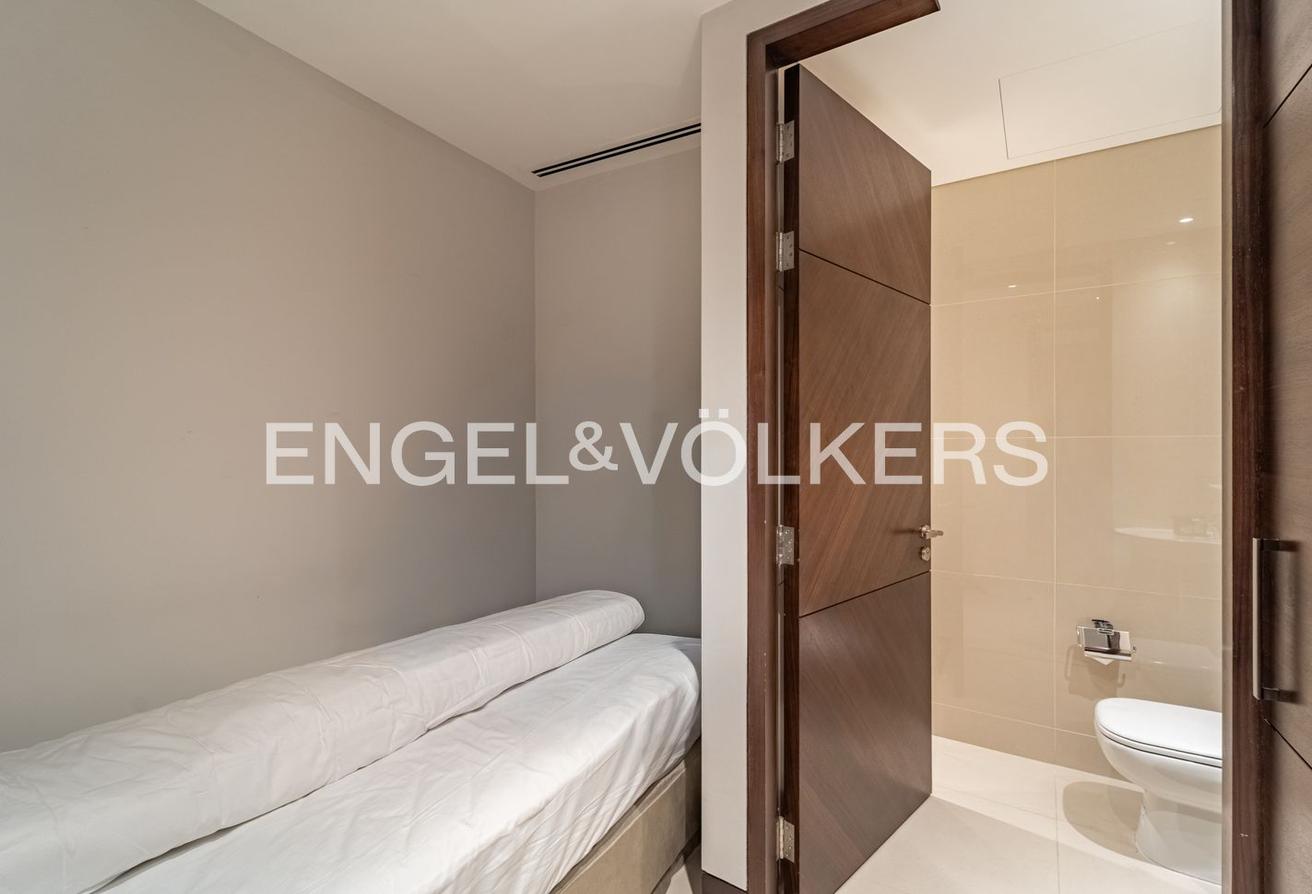 Burj Khalifa View | Luxurious | Premium photo 23