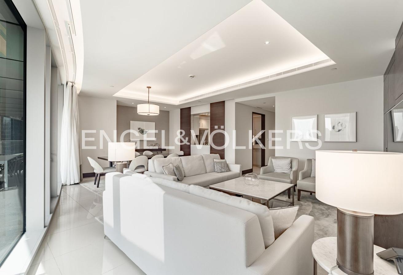 Burj Khalifa View | Luxurious | Premium photo 5
