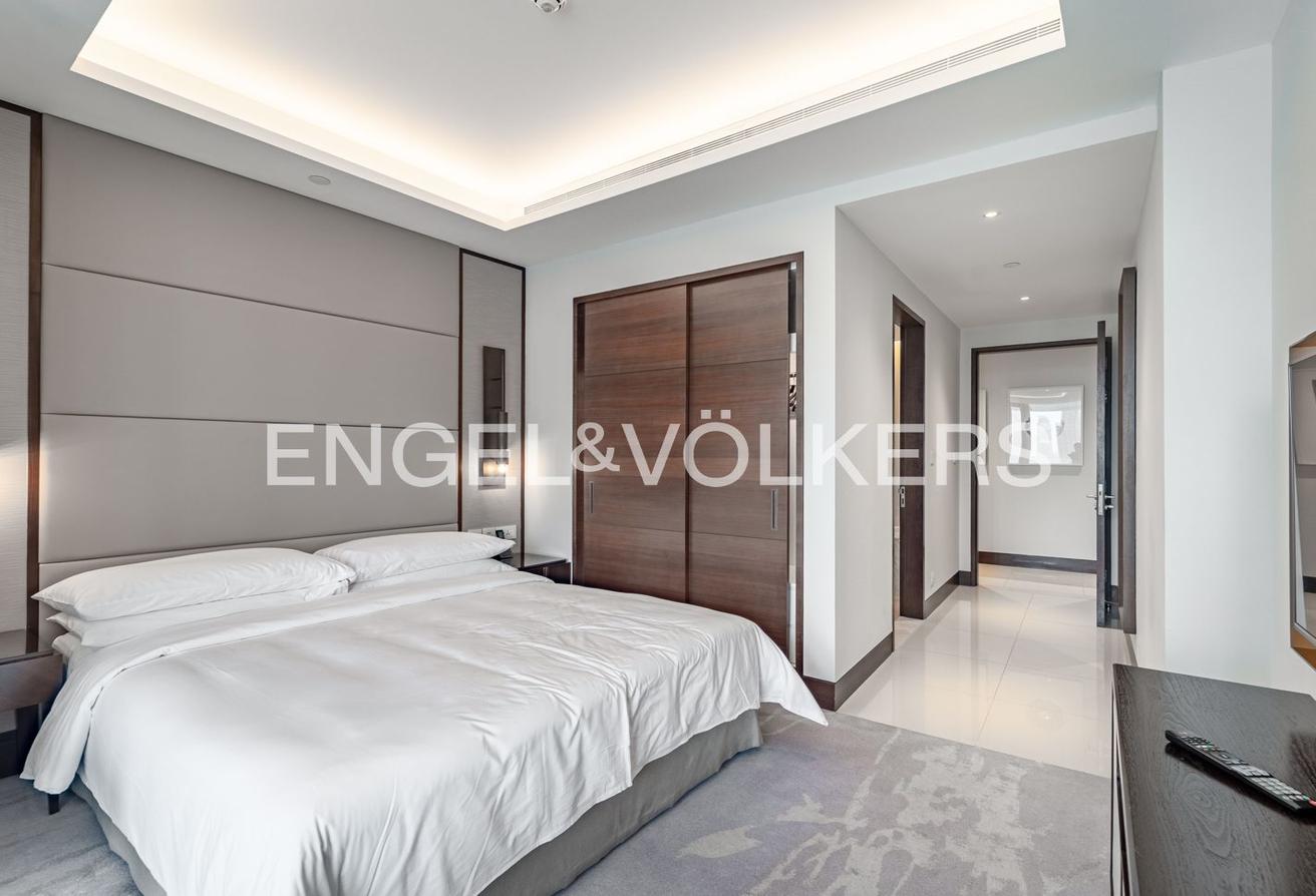 Burj Khalifa View | Luxurious | Premium photo 17