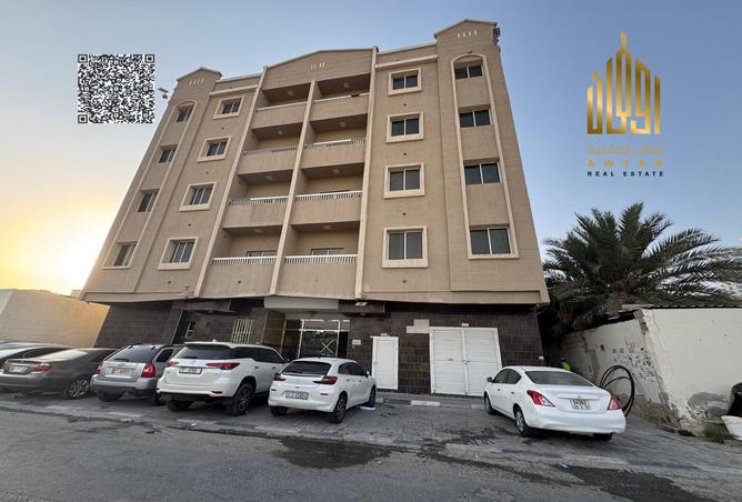 مبنى للبيع بعجمان بعائد 10% ودخل 906 ألف سنوياً