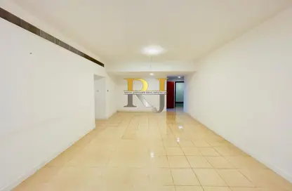 Apartment - 2 Bedrooms - 2 Bathrooms for rent in Mankhool Building - Mankhool - Bur Dubai - Dubai