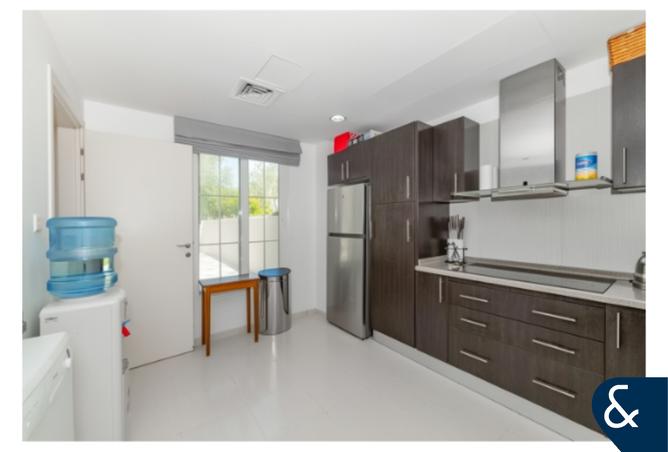 92702117 - Property Image 3