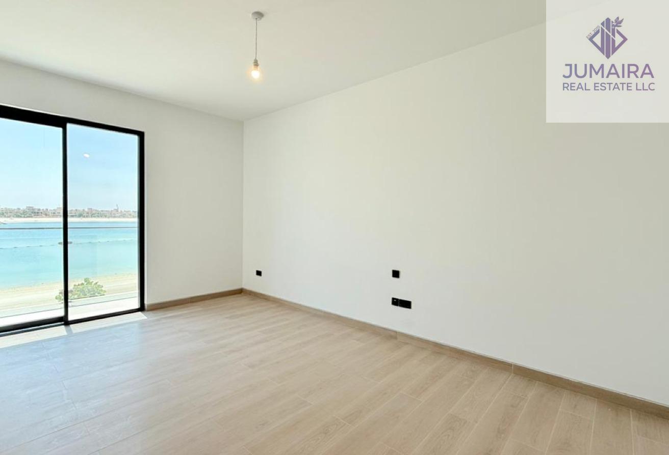 Exclusive Waterfront Paradise 4BR Villa Pool, GYM