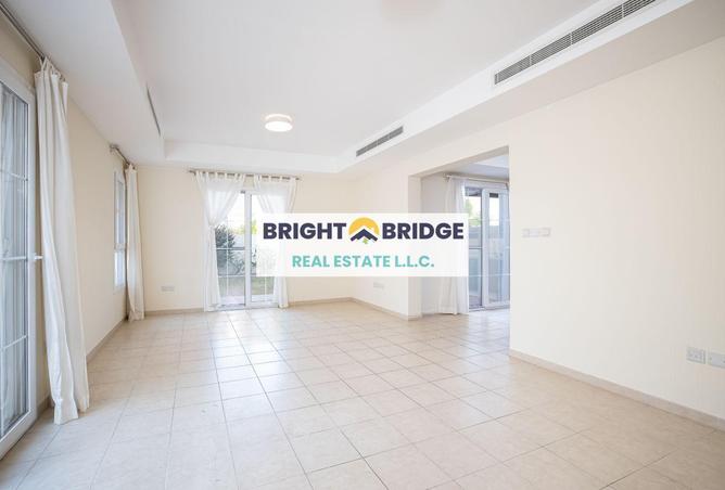 72305350 - الصورة الرئيسية للعقار