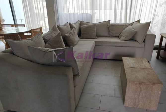 3-bed townhouse in La Rosa 5 · Furnished · Maid's room — photo 2