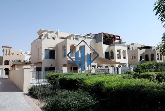Upgraded Corner Villa | Private Pool | Golf & Lago