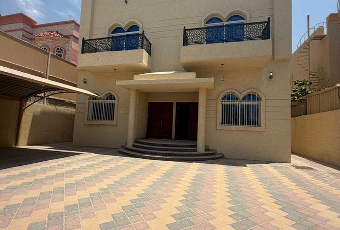 97803241 - Property Image 3