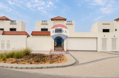 Villa - 3 Bedrooms - 5 Bathrooms for rent in Fay Al Reeman II - Al Shamkha - Abu Dhabi