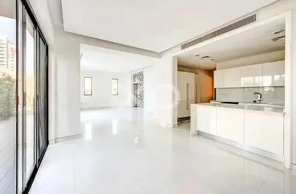 Townhouse - 4 Bedrooms - 5 Bathrooms for sale in Bloomingdale - Dubai Sports City - Dubai