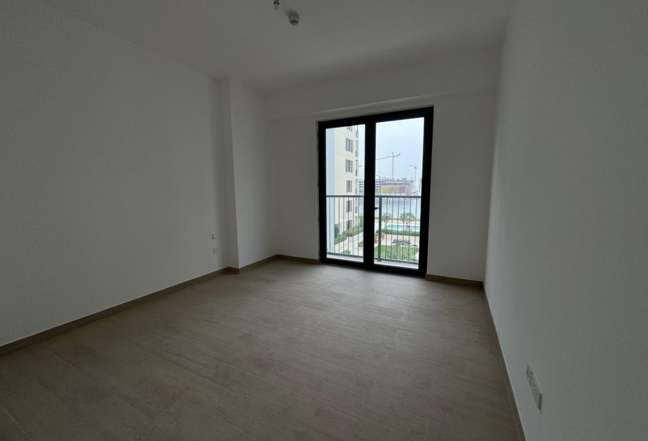 2 bedroom apartment in La Sirene Building 5, Jumeirah: 12