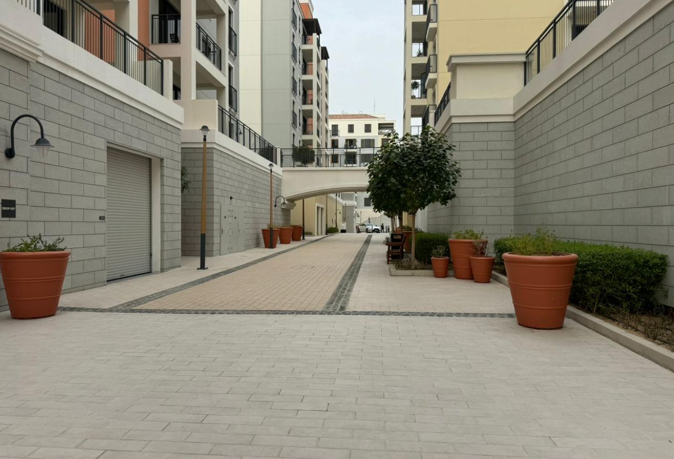 2 bedroom apartment in La Sirene Building 5, Jumeirah: 16