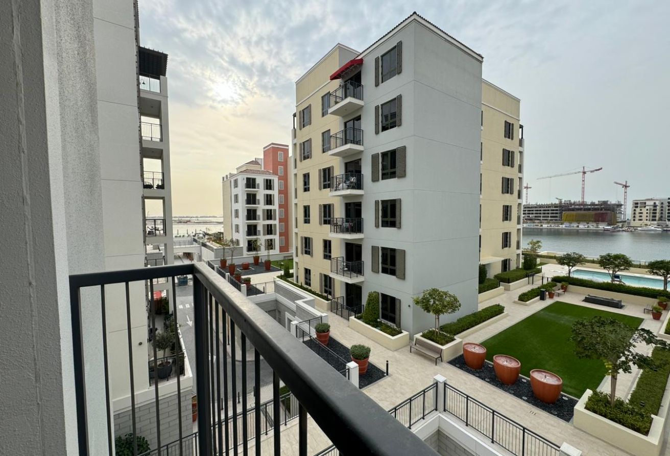 2 bedroom apartment in La Sirene Building 5, Jumeirah: 5