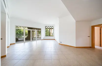 Apartment - 3 Bedrooms - 4 Bathrooms for sale in Abu Keibal - Shoreline Apartments - Palm Jumeirah - Dubai