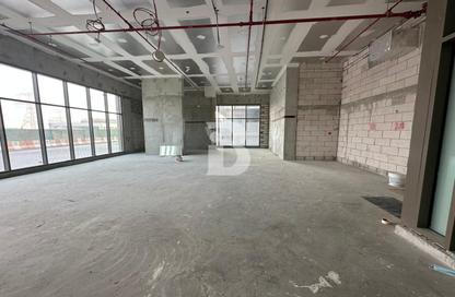 Shop - Studio for sale in Samana Waves 1 - Samana Waves - District 13 - Jumeirah Village Circle - Dubai
