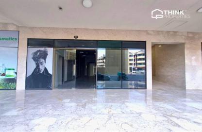 Shop - Studio - 1 Bathroom for rent in Al Shafar Park Tower - Al Karama - Dubai