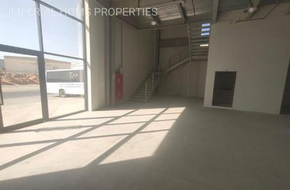 Warehouse - Studio - 1 Bathroom for rent in Umm Al Thuoob - Umm Al Quwain