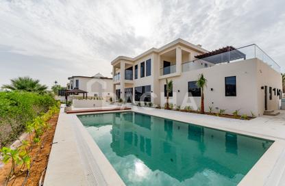 Villa - 5 Bedrooms - 6 Bathrooms for rent in Signature Villas Frond M - Signature Villas - Palm Jumeirah - Dubai