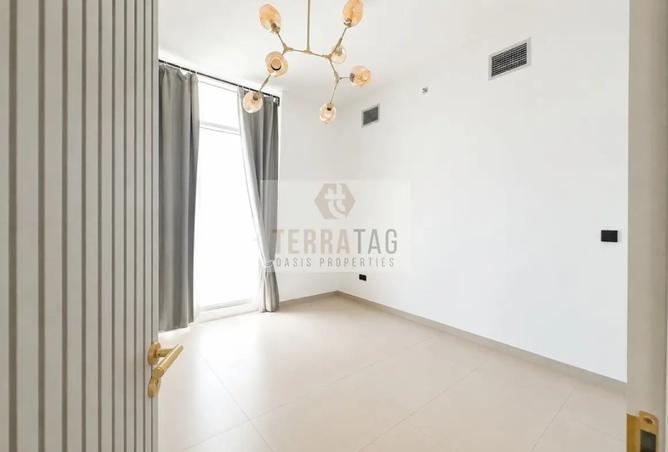 Spacious 1 Bedroom|Community Views I Semi Furnishd photo 3