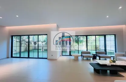 Villa - 4 Bedrooms - 6 Bathrooms for rent in Nad Al Sheba Villas - Nad Al Sheba 3 - Nad Al Sheba - Dubai Villa - 4 Bedrooms - 6 Bathrooms for rent in Nad Al Sheba Villas - Nad Al Sheba 3 - Nad Al Sheba - Dubai